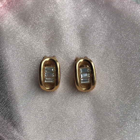 Christian Dior Gold and Chrystal Vintage Designer Earrings clip ons - Picture 8 of 14